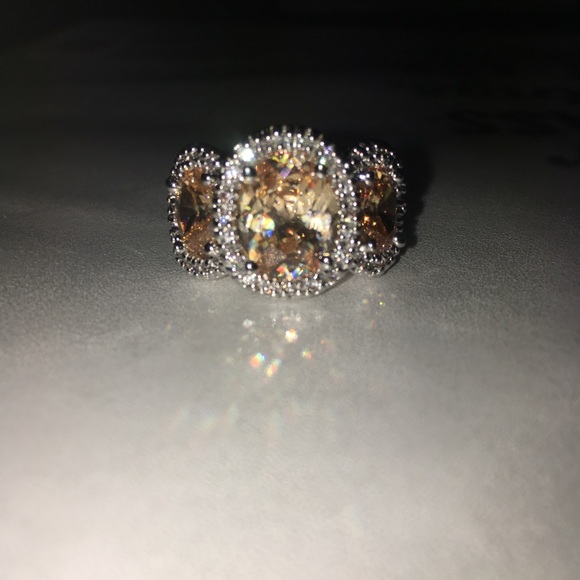 3 oval ring - Picture 3 of 5